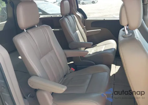 2014 Chrysler Town & Country Touring-L z USA, uszkodzony, nr VIN 2C4RC1CG1ER107844